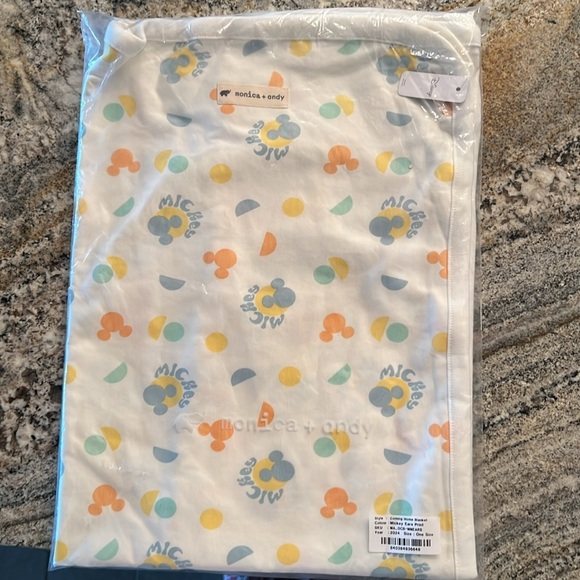 Monica + Andy Baby Blanket with Mickey Mouse Print NIB - Picture 2 of 3